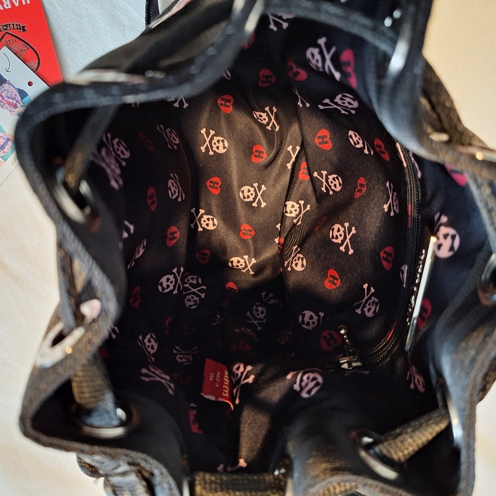 Harvey's "Tough Love" 25th Anniversary Parkhopper Seatbelt Bag. - Picture 8 of 8
